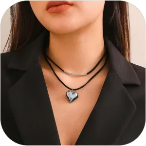Gold Heart Choker Necklaces for Women Punk heart Necklaces Layered Black Velvet Necklaces Jewellery