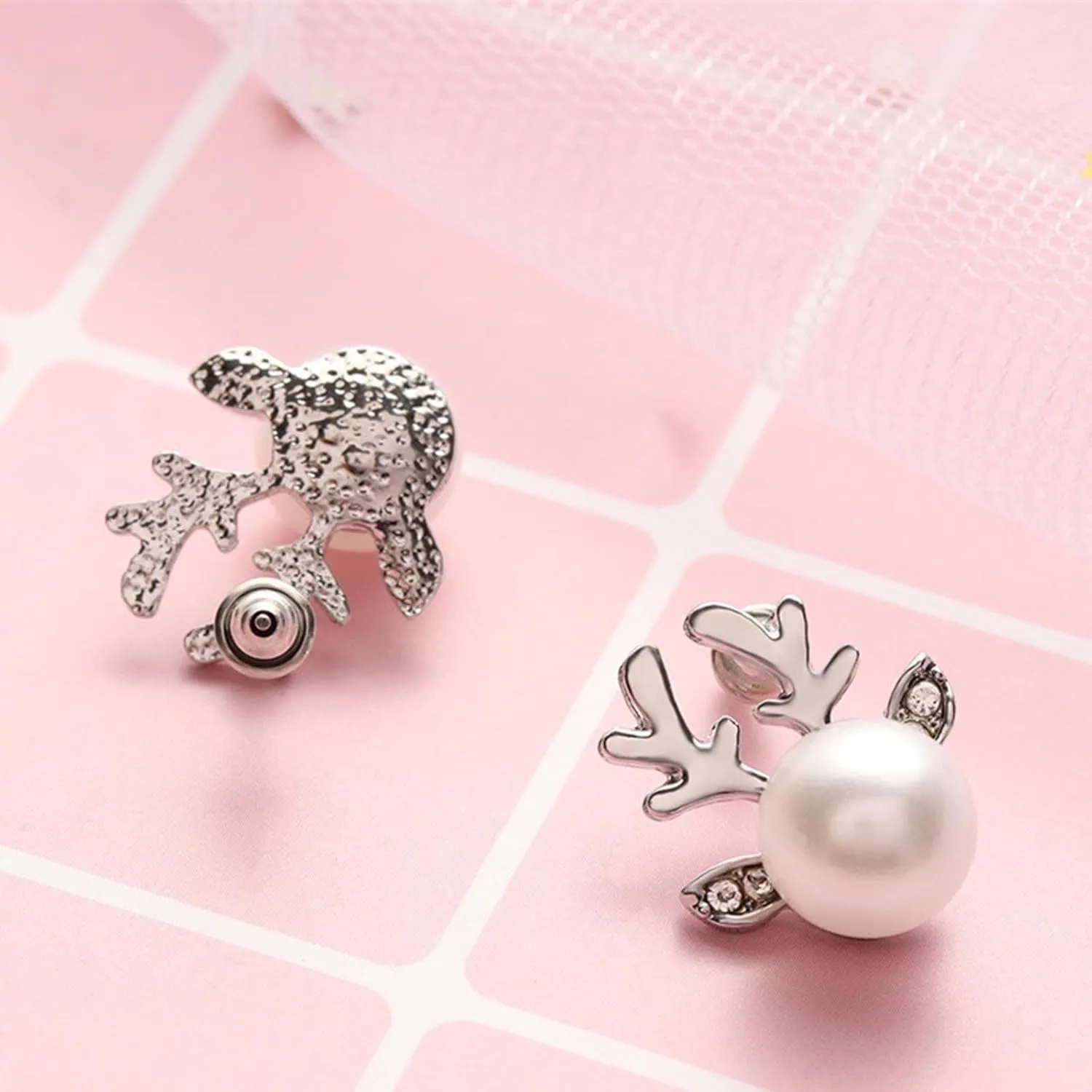 Gold Plated Pearl Stud Earrings for Women,Sterling Silver Classic Bridal Pearl Stud Earrings Trendy Jewelry Gifts for Her