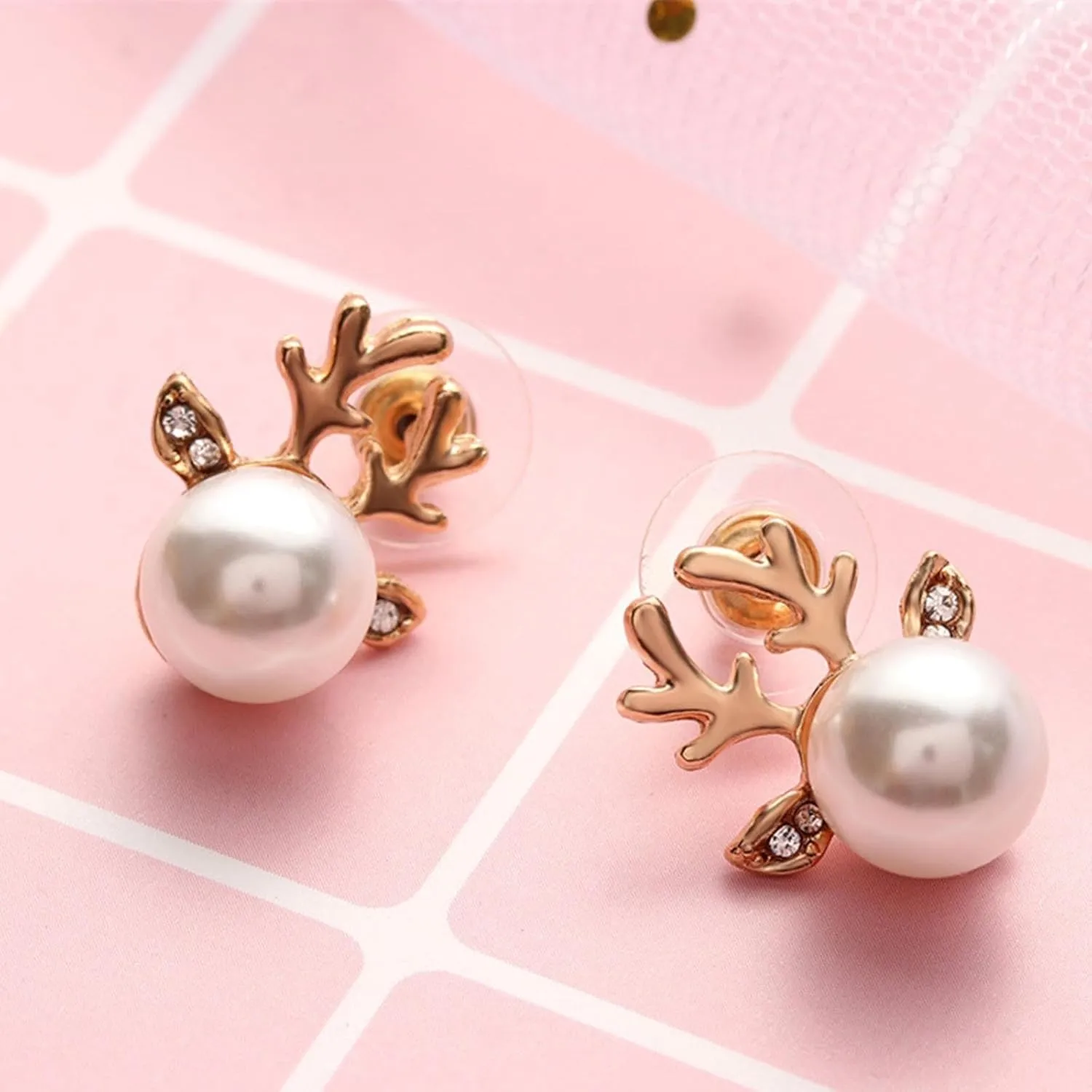 Gold Plated Pearl Stud Earrings for Women,Sterling Silver Classic Bridal Pearl Stud Earrings Trendy Jewelry Gifts for Her