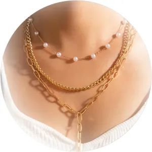 Layered Necklaces Dainty Handmade Coin Necklaces Tube Star Pearl Choker Multilayer Gold Layering Chain Necklaces Long Pearl Necklaces for Women