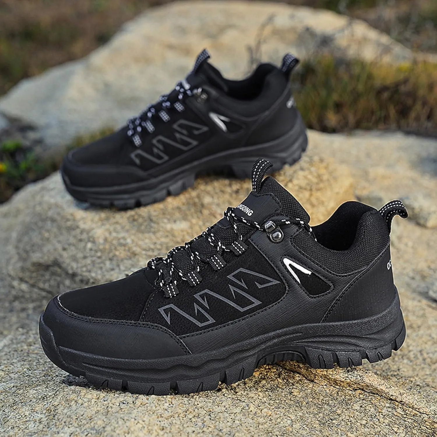 Men's Hiking Shoes Non-Slip Comfortable Walking Shoes Breathable Trial Trekking Sneakers Lightweight Work Shoes