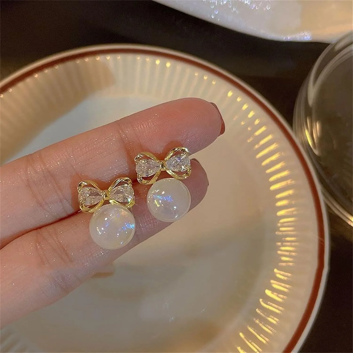 Pearl Bow Earrings for Women,Cute Bowknot Dangle Pearl Earrings Party Prom Jewelry Accessory Birthday Gifts for Girlfriend