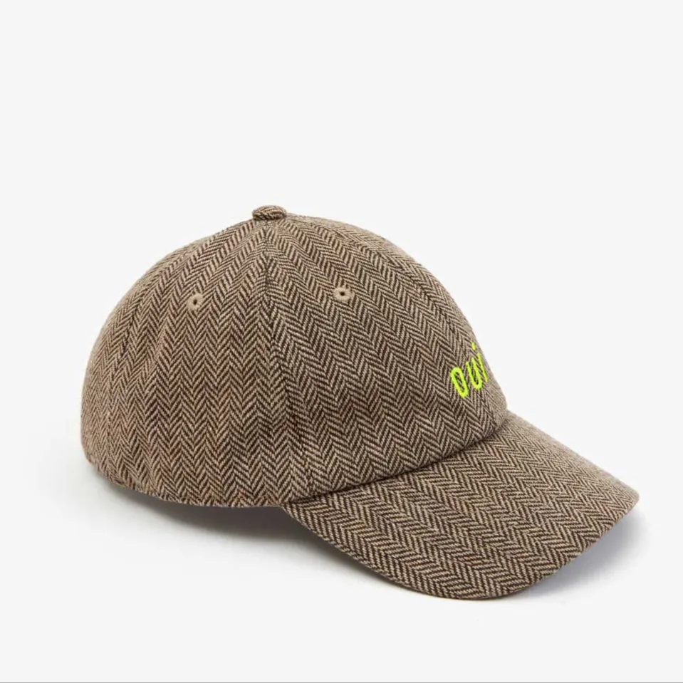Petit "Oui" Wool Baseball Hat (Taupe)