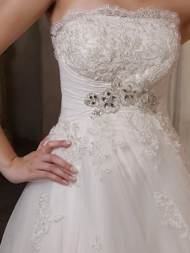 Princess A-Line Strapless Wedding Dress Scalloped-Edge Satin Tulle Sleeveless Bridal Gowns with Chapel Train