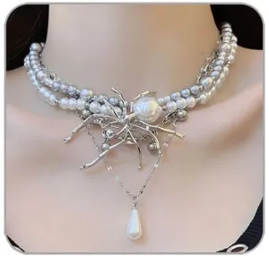 Vintage Gothic Spider Necklaces Layered Pearl Necklaces Black Crystal Spider Pendant Necklaces Fashion Silver Stacked Pearl Necklace