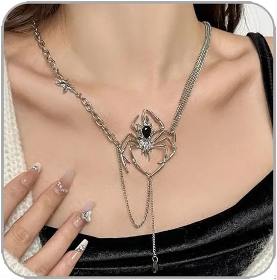 Vintage Gothic Spider Necklaces Layered Pearl Necklaces Black Crystal Spider Pendant Necklaces Fashion Silver Stacked Pearl Necklace