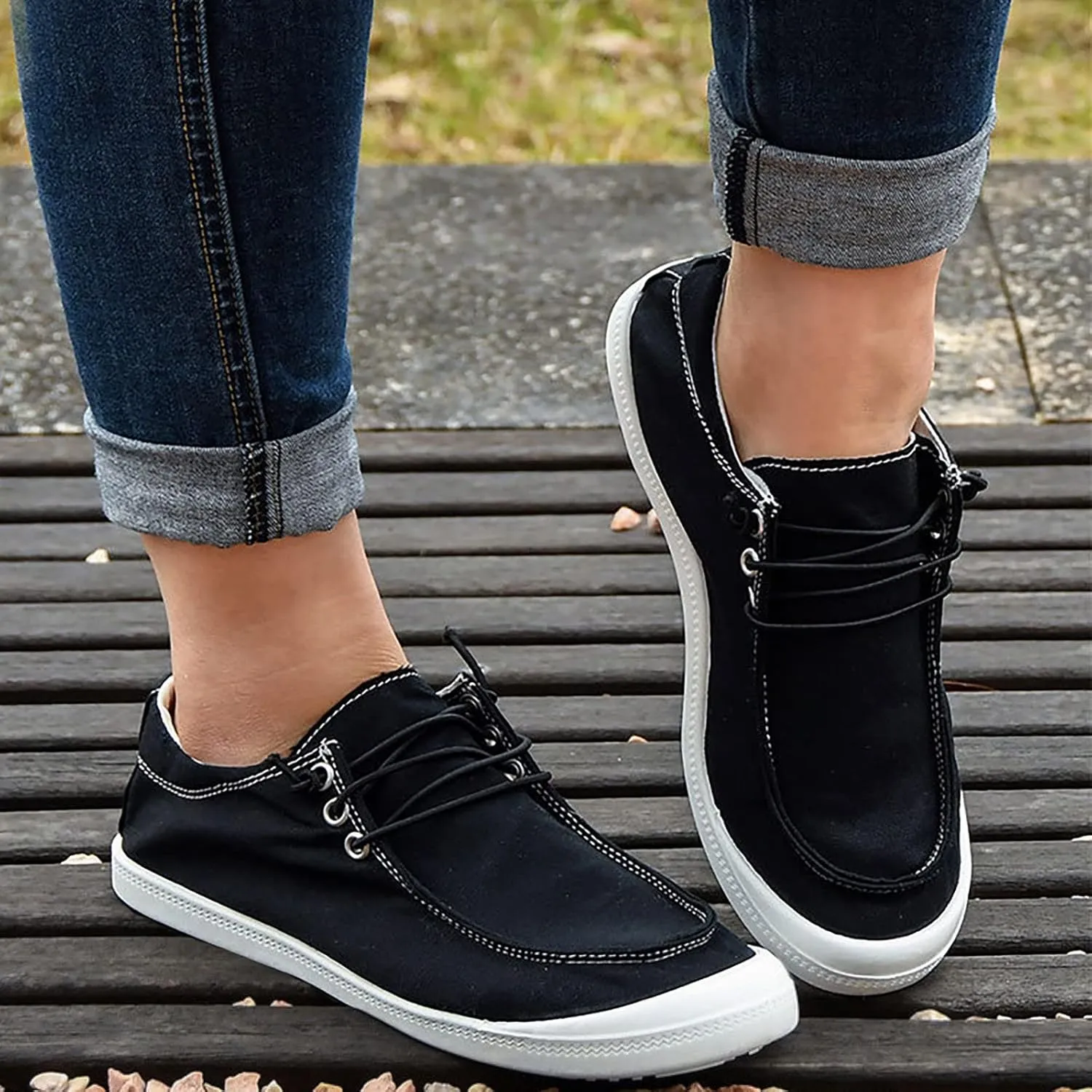 Women's Fashion Sneakers, Christmas Print Canvas Shoes Flat Round Toe Non-Slip Flat Shoes Slip On Loafers Shoes